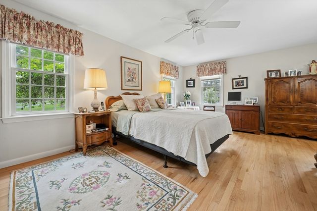 8 Viking Rock Drive, Yarmouth, MA 02664