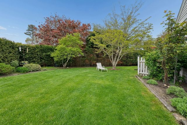 8 Viking Rock Drive, Yarmouth, MA 02664