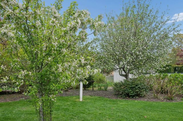 8 Viking Rock Drive, Yarmouth, MA 02664