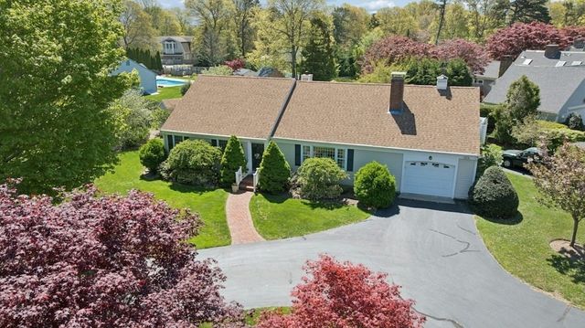 8 Viking Rock Drive, Yarmouth, MA 02664
