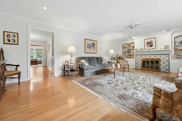 8 Viking Rock Drive, Yarmouth, MA 02664