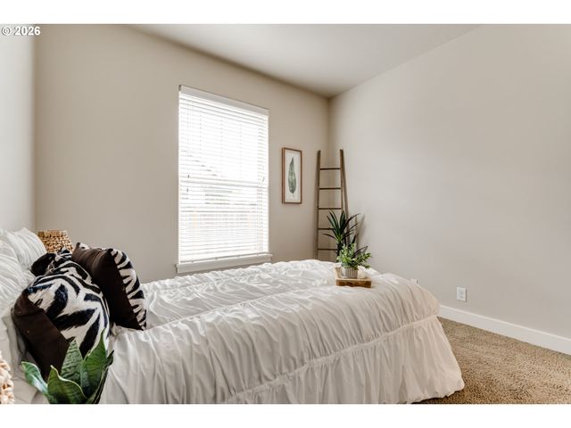 5409 KING ARTHUR Ct, Eugene, OR 97402