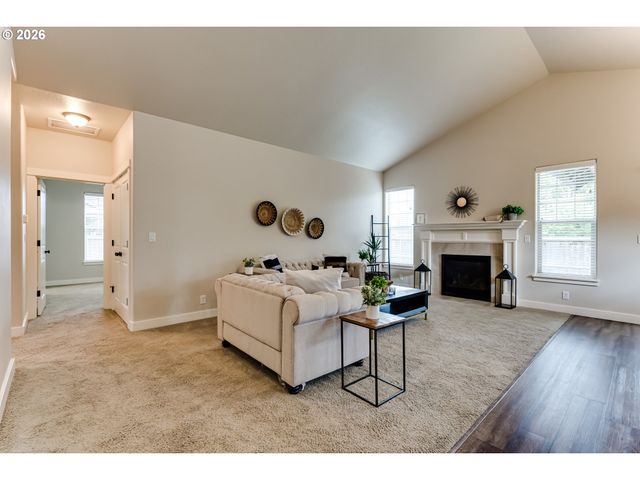 5409 KING ARTHUR Ct, Eugene, OR 97402