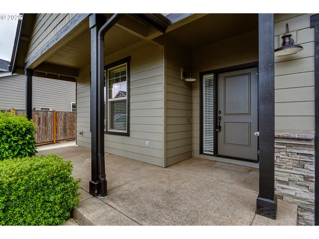 5409 KING ARTHUR Ct, Eugene, OR 97402