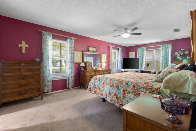 1624 Lands End Street, Granbury, TX 76048