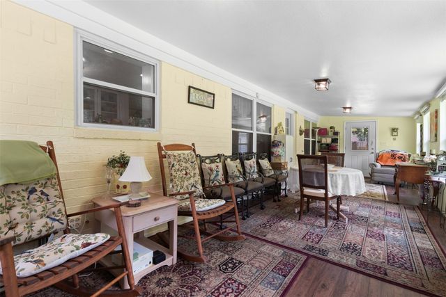 1624 Lands End Street, Granbury, TX 76048