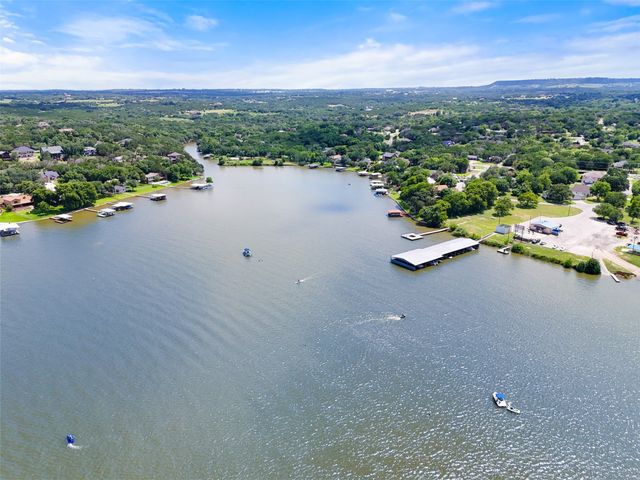 1624 Lands End Street, Granbury, TX 76048