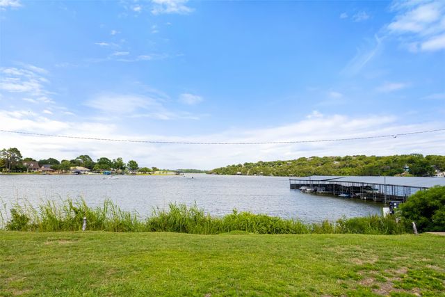 1624 Lands End Street, Granbury, TX 76048