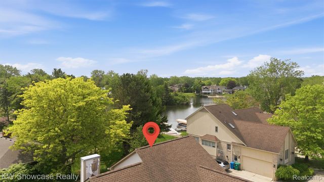 3345 E Commerce Road, Commerce Charter Township, MI 48382