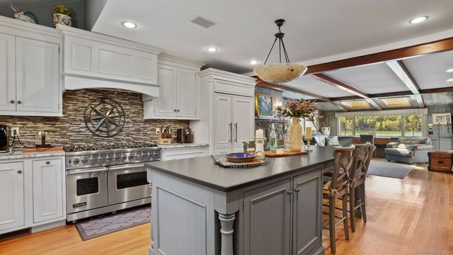 5 Shady Knolls, Danbury, CT 06811