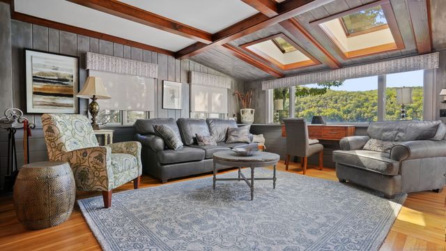 5 Shady Knolls, Danbury, CT 06811