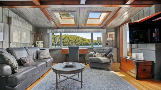 5 Shady Knolls, Danbury, CT 06811