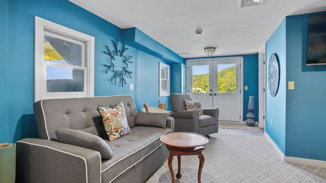 5 Shady Knolls, Danbury, CT 06811