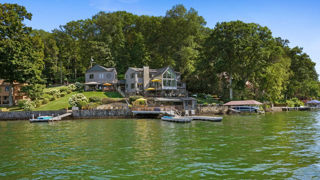 5 Shady Knolls, Danbury, CT 06811