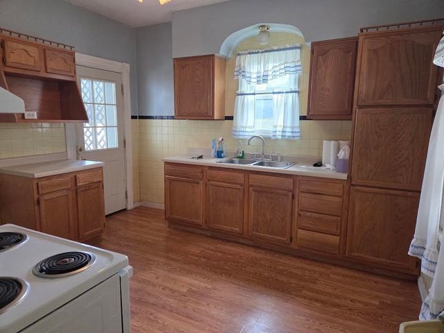800 Summit St, Mckeesport, PA 15132