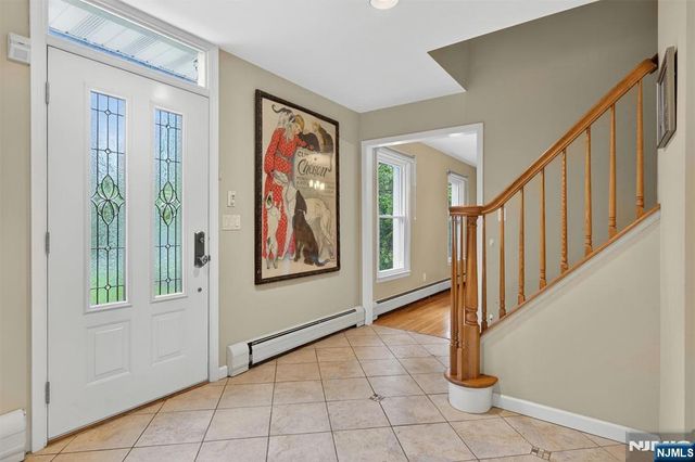 559 Wayne Drive, River Vale, NJ 07675