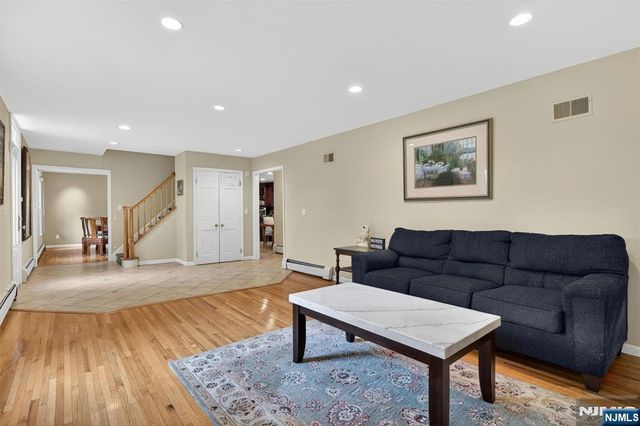 559 Wayne Drive, River Vale, NJ 07675