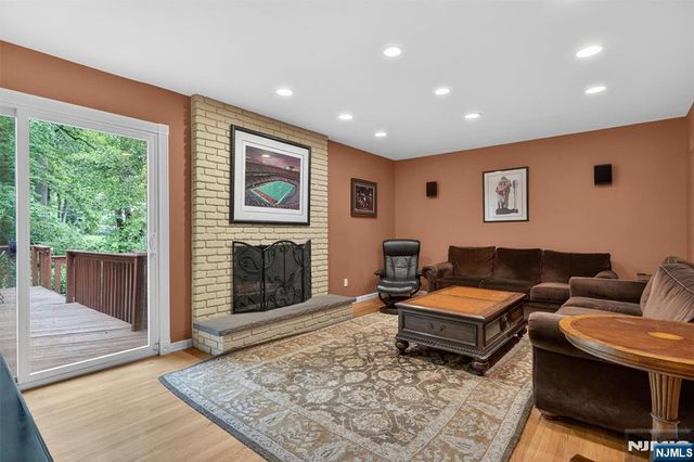 559 Wayne Drive, River Vale, NJ 07675