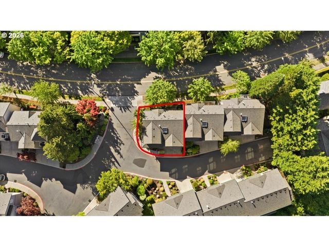 2352 Nw BREWER Ln, Portland, OR 97229