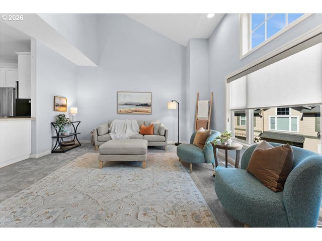 2352 Nw BREWER Ln, Portland, OR 97229
