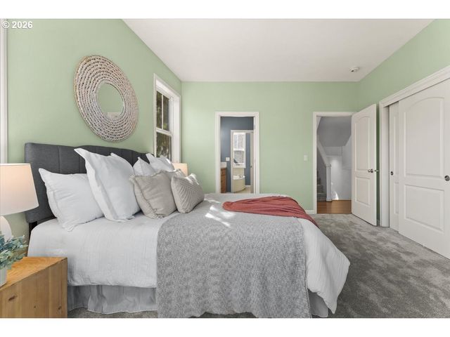 2352 Nw BREWER Ln, Portland, OR 97229