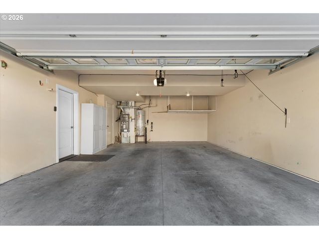 2352 Nw BREWER Ln, Portland, OR 97229