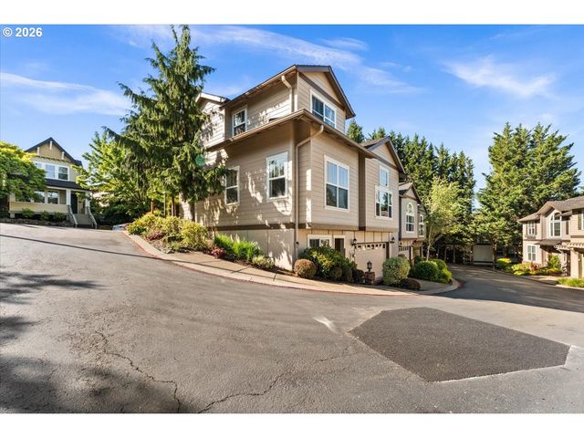 2352 Nw BREWER Ln, Portland, OR 97229