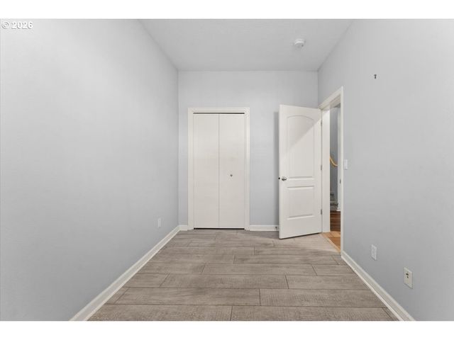 2352 Nw BREWER Ln, Portland, OR 97229