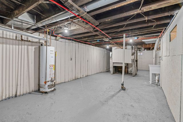 1975 Taylor Street, Detroit, MI 48206