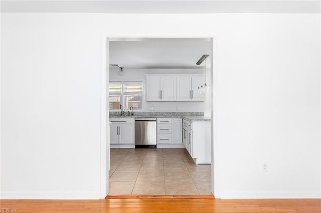 31 Bayview DR, Poquoson, VA 23662