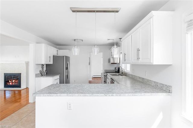 31 Bayview DR, Poquoson, VA 23662