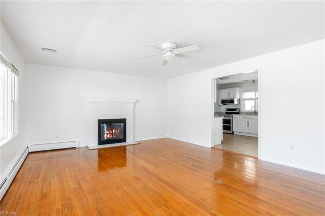 31 Bayview DR, Poquoson, VA 23662