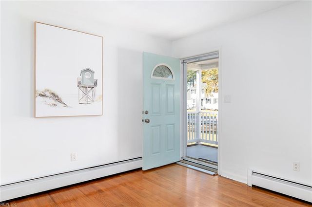 31 Bayview DR, Poquoson, VA 23662