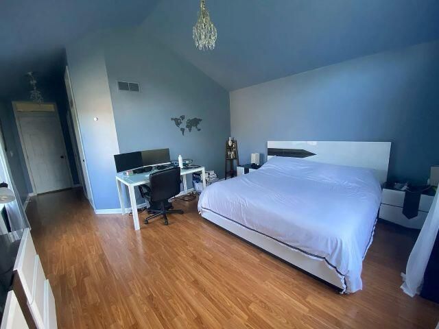 5628 Versailles Avenue, Ann Arbor, MI 48103