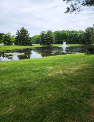 5628 Versailles Avenue, Ann Arbor, MI 48103