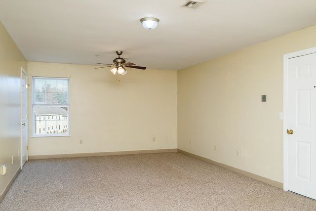 3 Tampa Drive D, Rochester, NH 03867