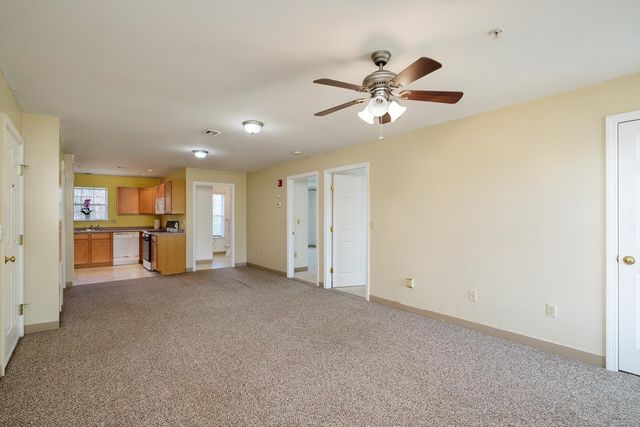 3 Tampa Drive D, Rochester, NH 03867