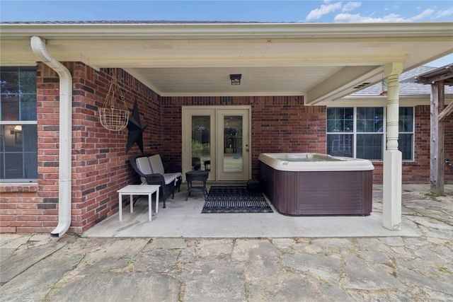 25 Starview Drive, Star Harbor, TX 75148