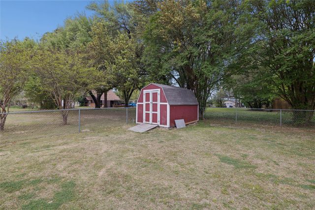 25 Starview Drive, Star Harbor, TX 75148