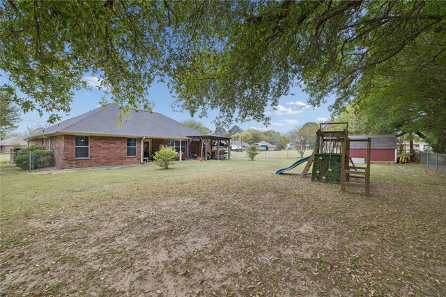 25 Starview Drive, Star Harbor, TX 75148