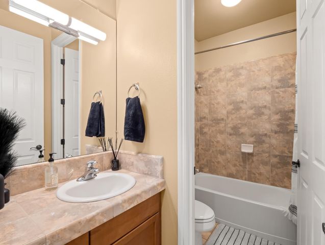 1152 Lester Avenue, Clovis, CA 93619