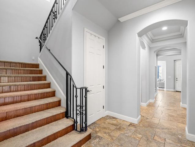 1152 Lester Avenue, Clovis, CA 93619