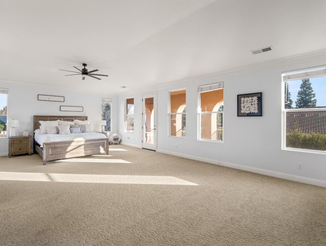 1152 Lester Avenue, Clovis, CA 93619