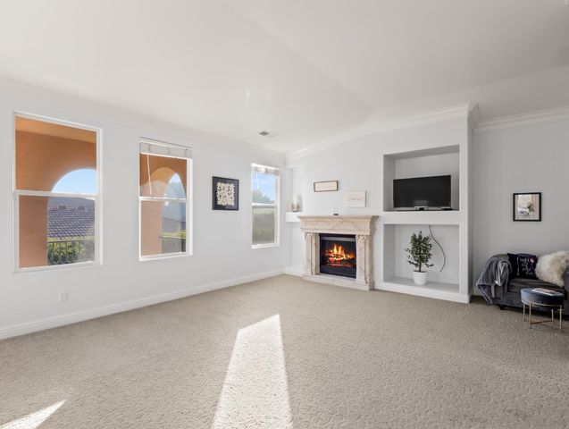 1152 Lester Avenue, Clovis, CA 93619