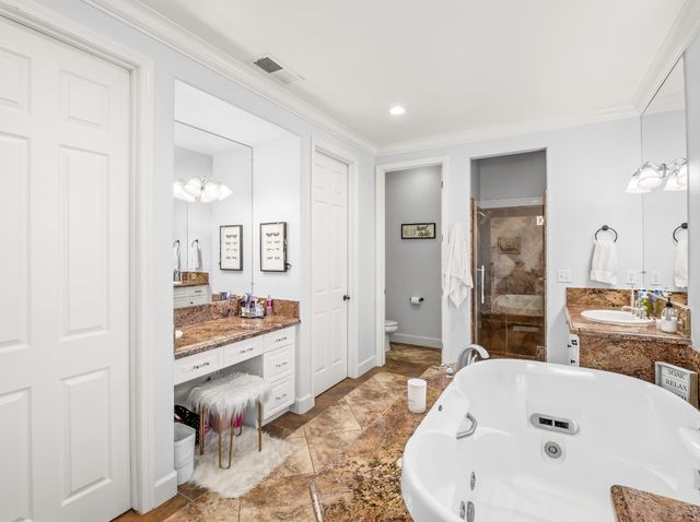 1152 Lester Avenue, Clovis, CA 93619