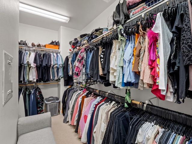 1152 Lester Avenue, Clovis, CA 93619