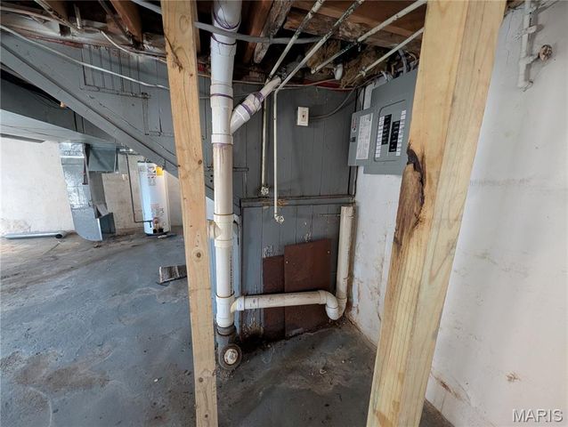 8363 Eton Place, Jennings, MO 63136