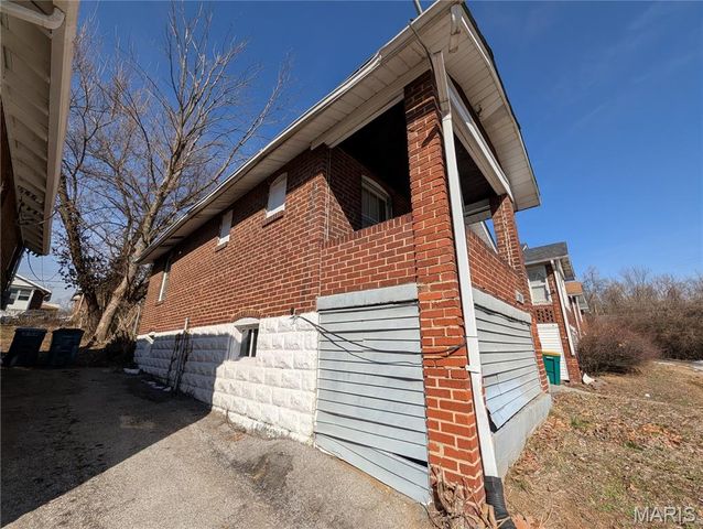 8363 Eton Place, Jennings, MO 63136