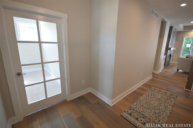 580 Sun Vale Lane 5, Grandville, MI 49418