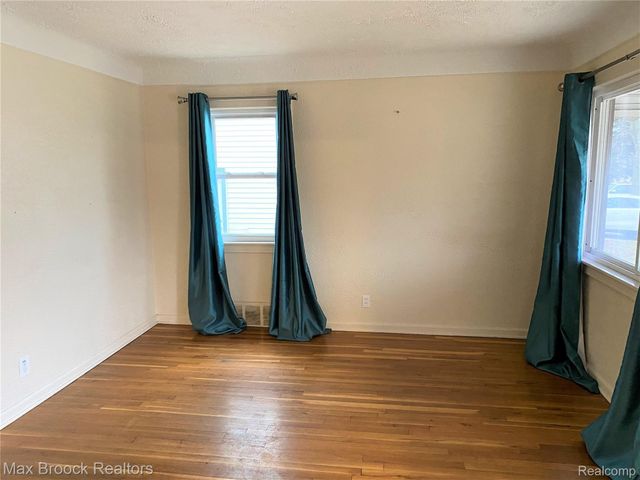 3012 GREENFIELD Road, Berkley, MI 48072